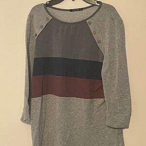 Pink Clover 3/4 sleeve Raglan top, Medium